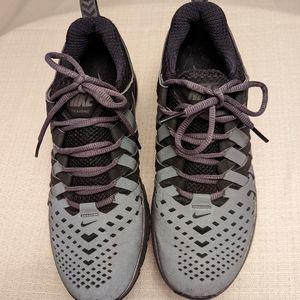 Mike Men's Finger trap Sneakers Size 8.5